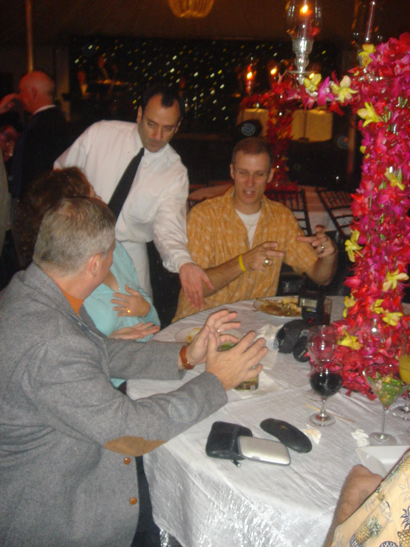 2006/11(Nov)/Escondido Opening/800x600_2006-11-18 21-36-04.JPG